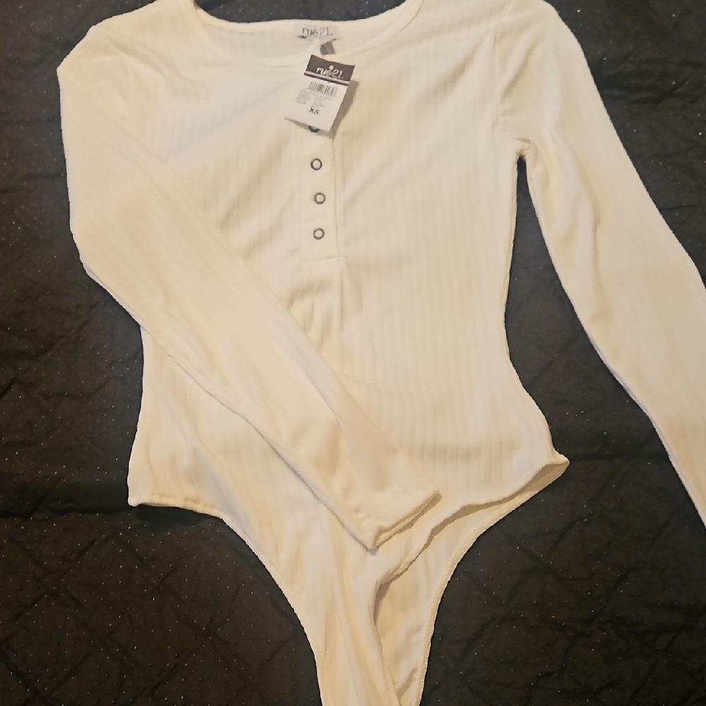 Rue21 White Long Sleeve Bodysuit